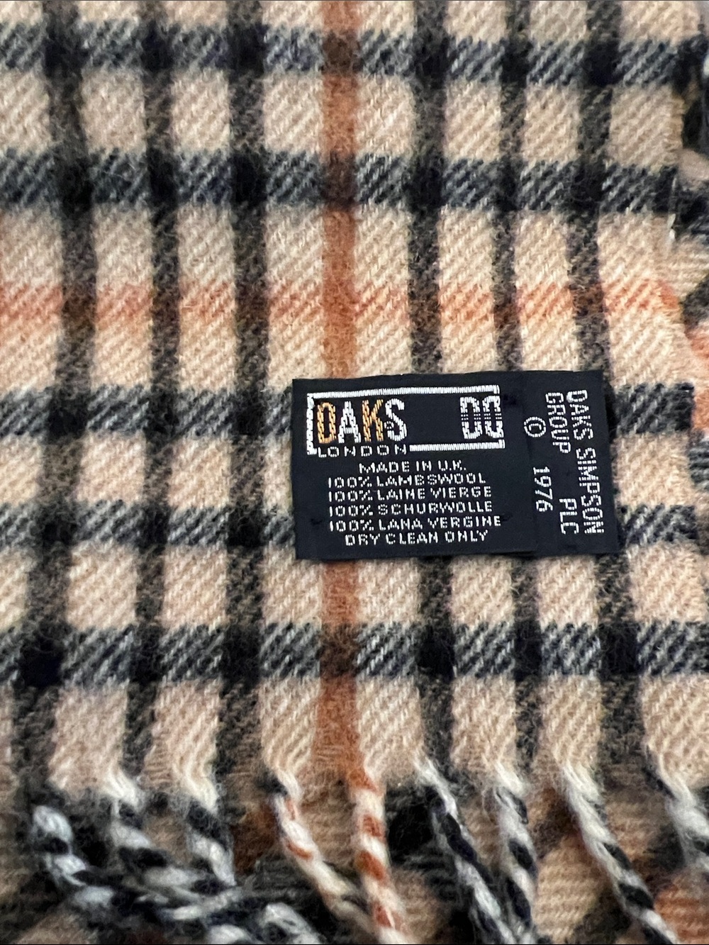 DAKS Men’s Plaid Lambswool Scarf - Beige & Black